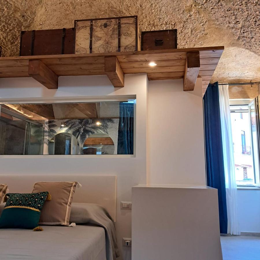 فندق Caieta Housing جنوى المظهر الخارجي الصورة