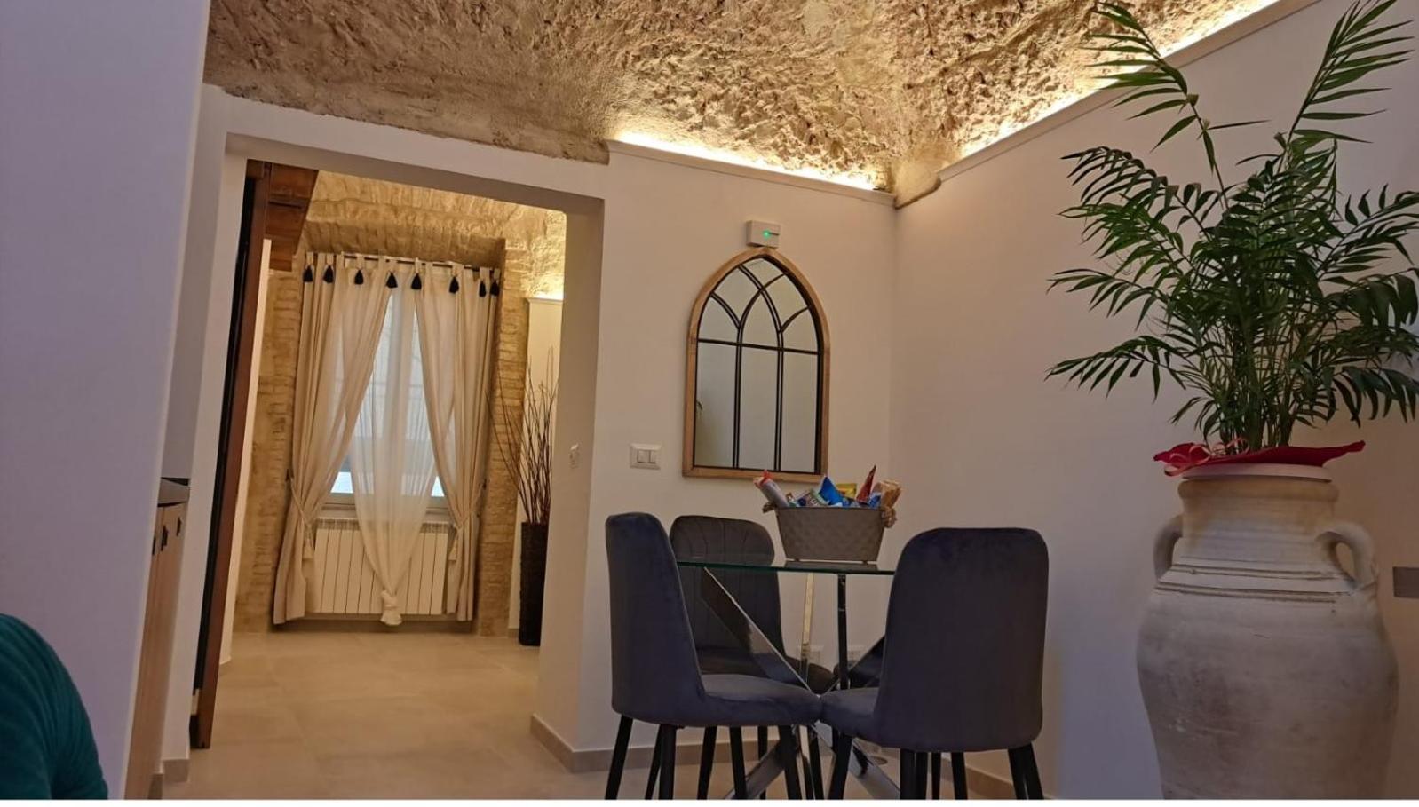 فندق Caieta Housing جنوى المظهر الخارجي الصورة